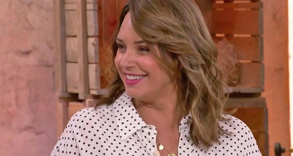 « Pourquoi il perd son slip comme ça ? » Julia Vignali sidérée face à Harold Hessel « Pourquoi il perd son slip comme ça ? » Julia Vignali sidérée face à Harold Hessel